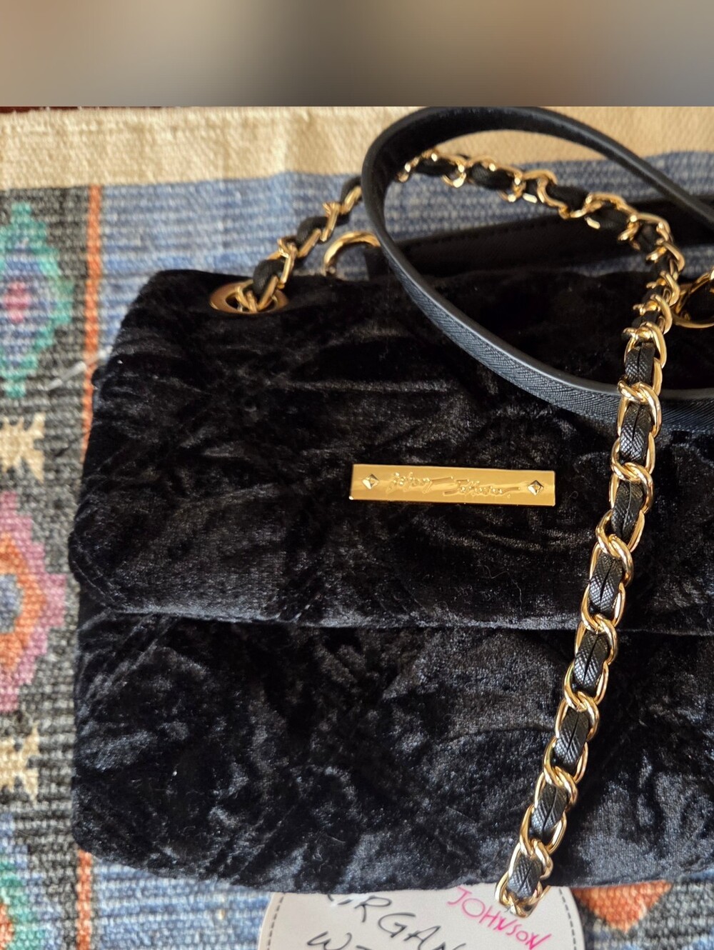 🍍Betsey Johnson Shoulder Bag with Gold Chain Strap